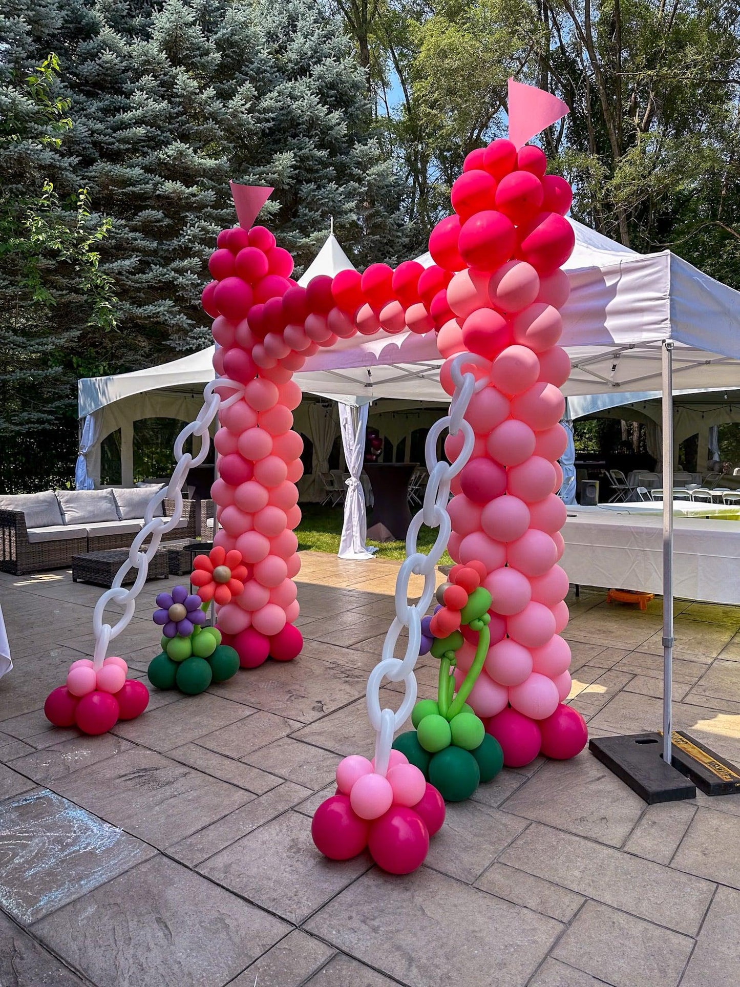 Balloon Princess Castle - Personalized Structure for Fairytale Events - My Blush Peony