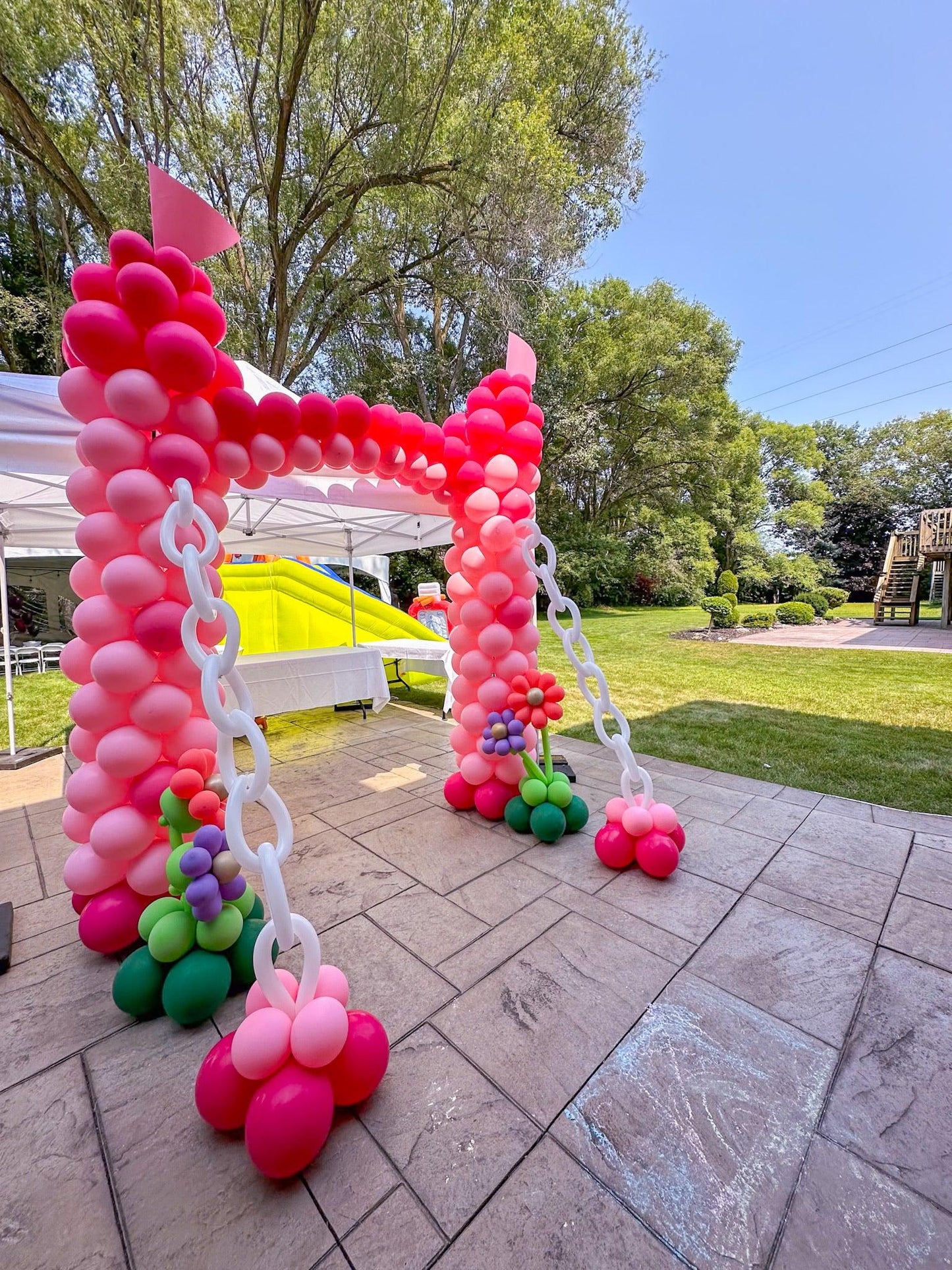 Balloon Princess Castle - Personalized Structure for Fairytale Events - My Blush Peony