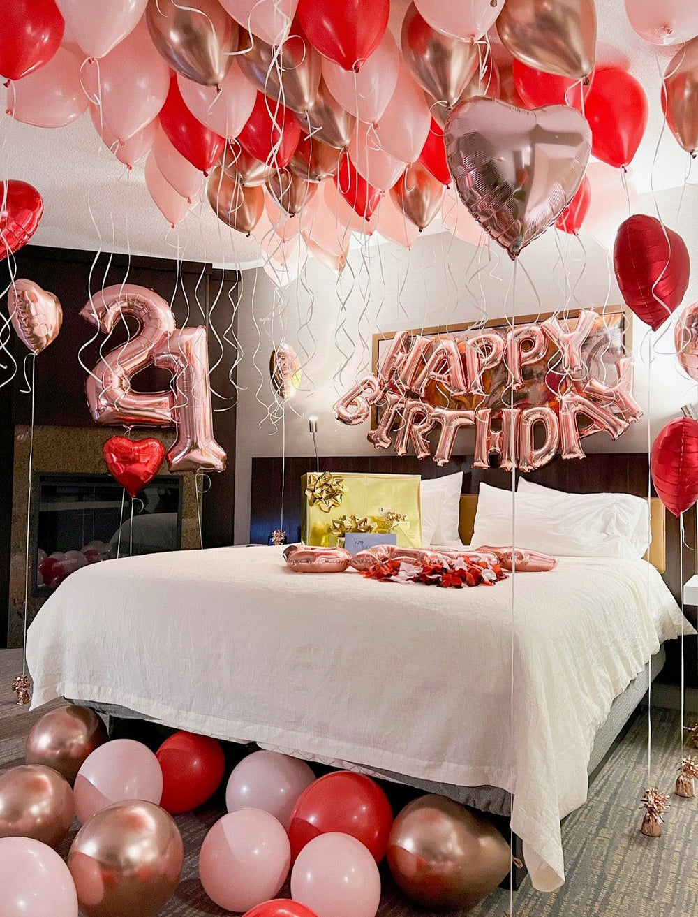 Hotel Room Decor Balloon Arrangement for Stunning Ambiance - My Blush Peony