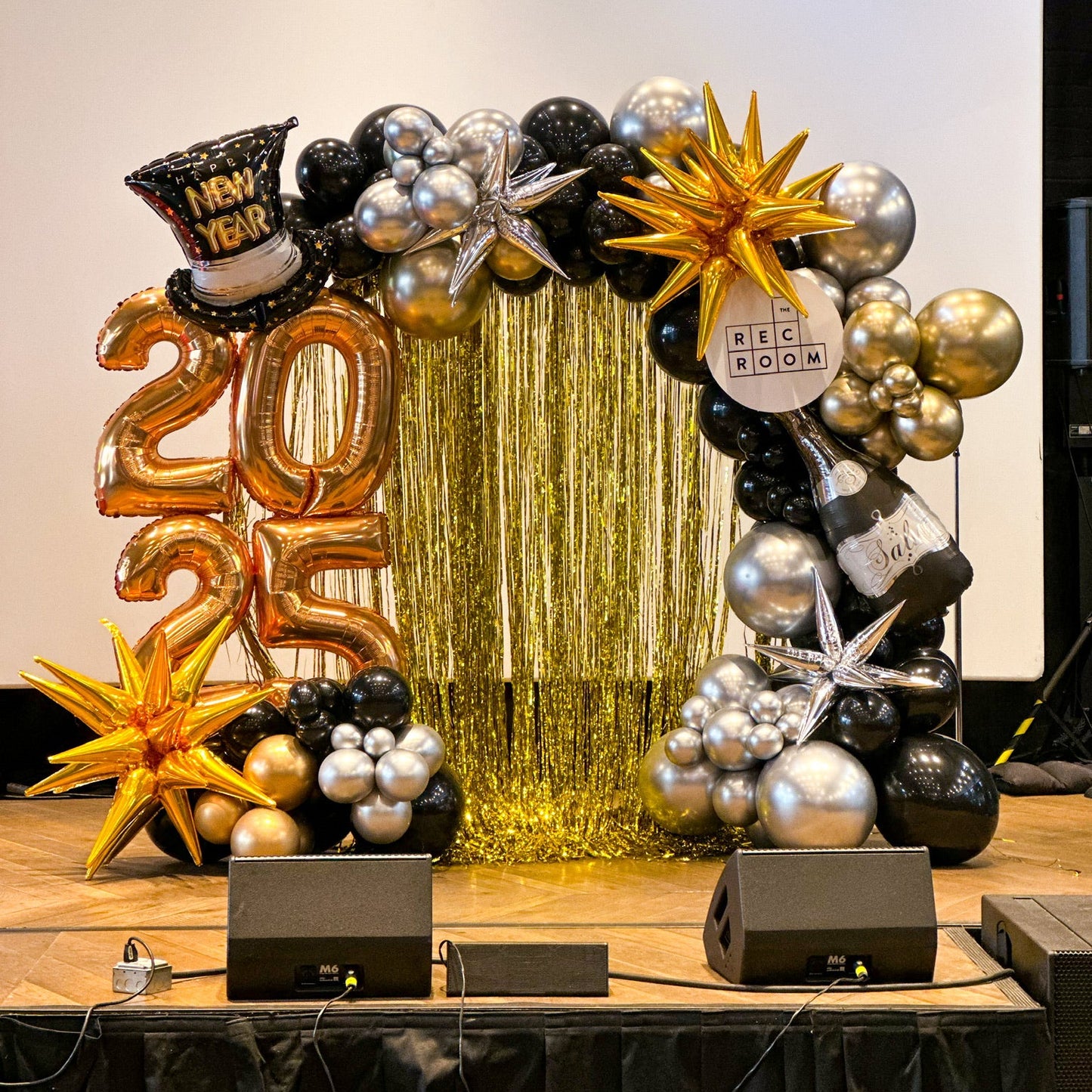 New Year Balloon Arch – Elegant NYE Decor in Toronto & GTA